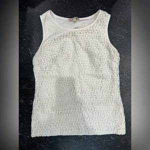 Banana Republic women’s lace sleeveless blouse